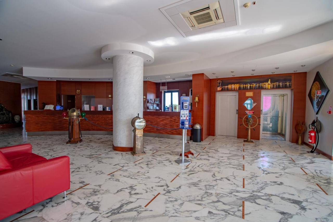Best Western Hotel Nettuno Бриндизи Экстерьер фото