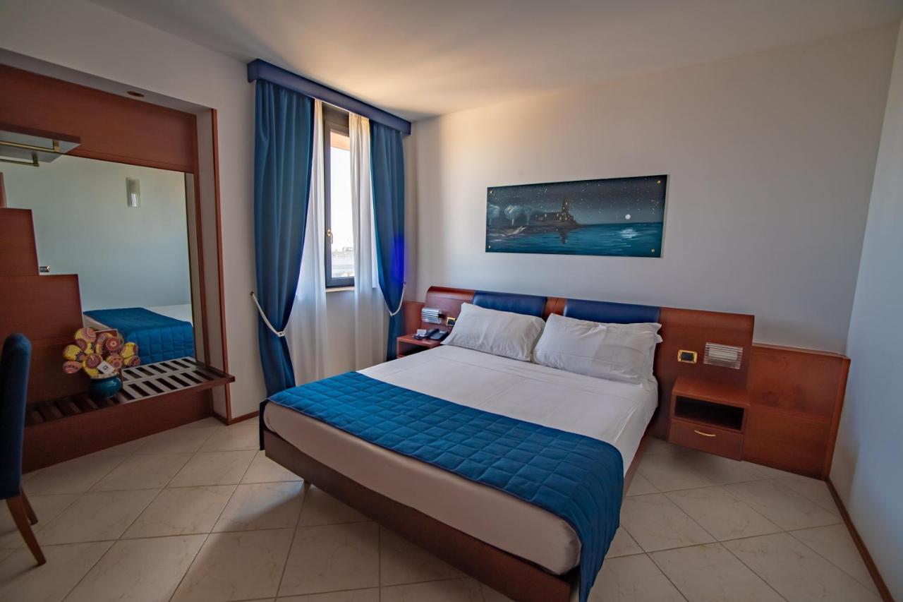 Best Western Hotel Nettuno Бриндизи Экстерьер фото