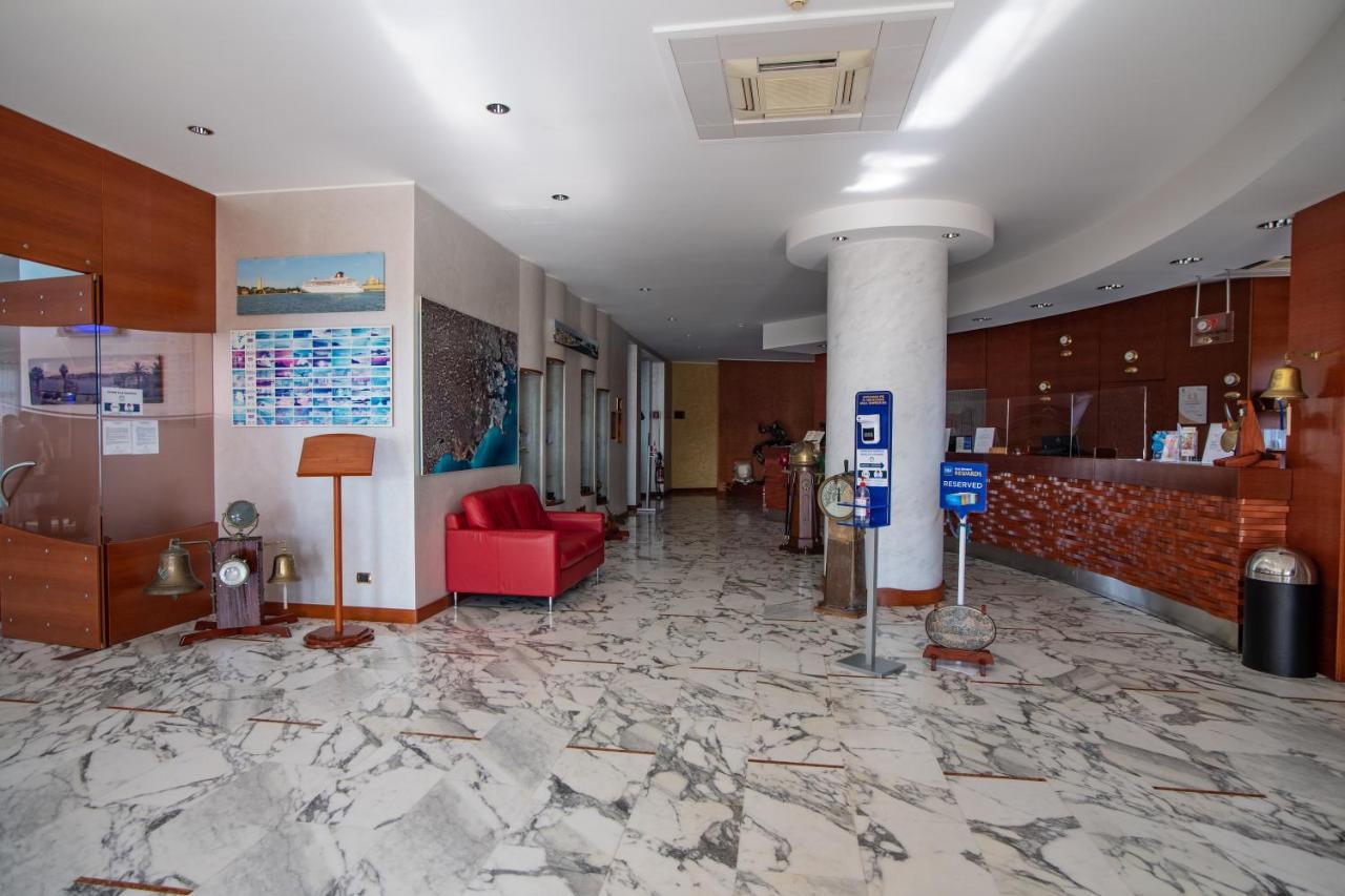 Best Western Hotel Nettuno Бриндизи Экстерьер фото