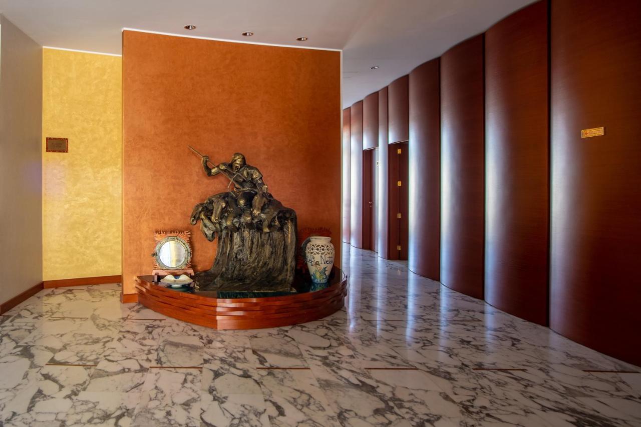 Best Western Hotel Nettuno Бриндизи Экстерьер фото