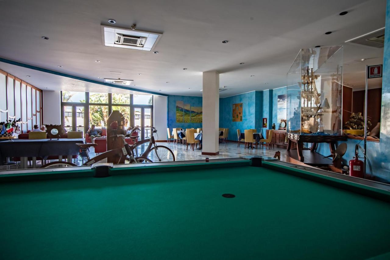 Best Western Hotel Nettuno Бриндизи Экстерьер фото