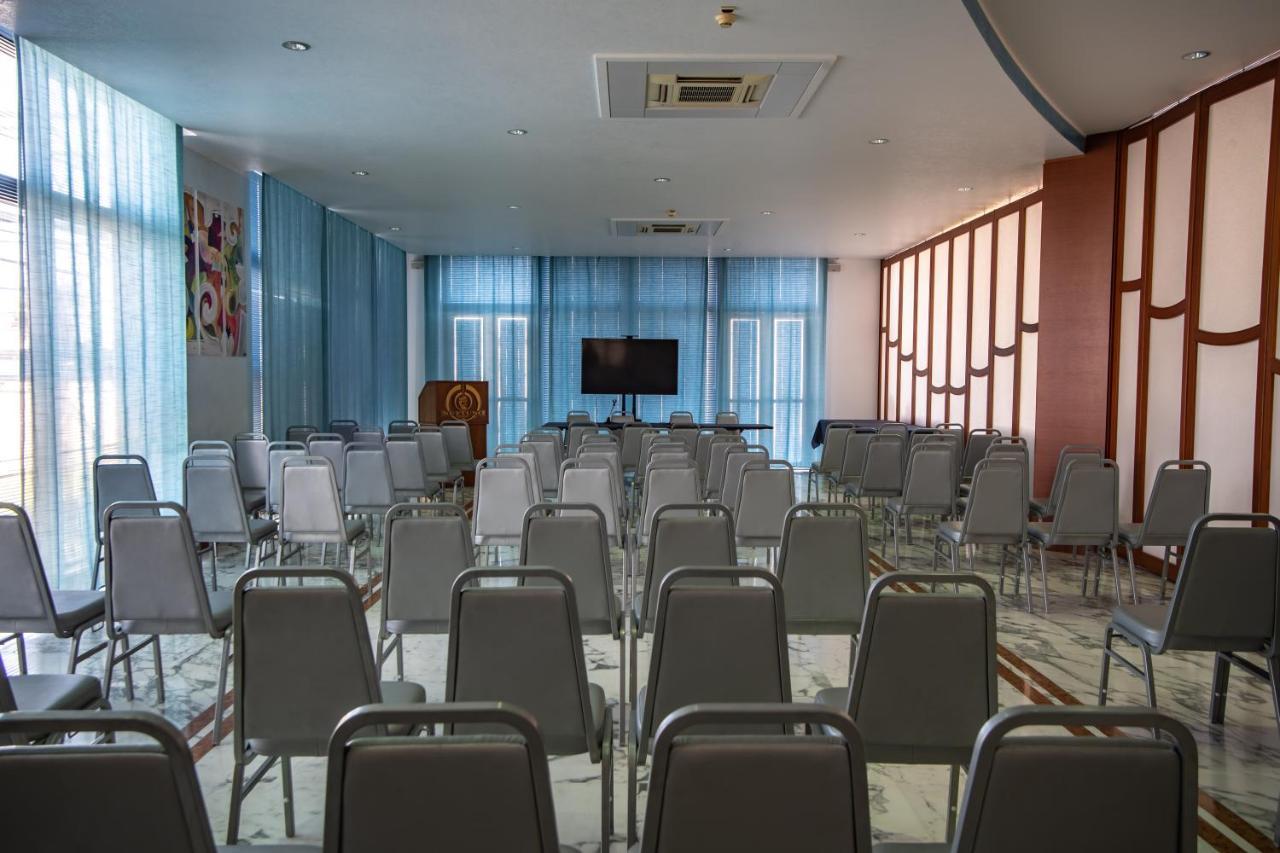 Best Western Hotel Nettuno Бриндизи Экстерьер фото