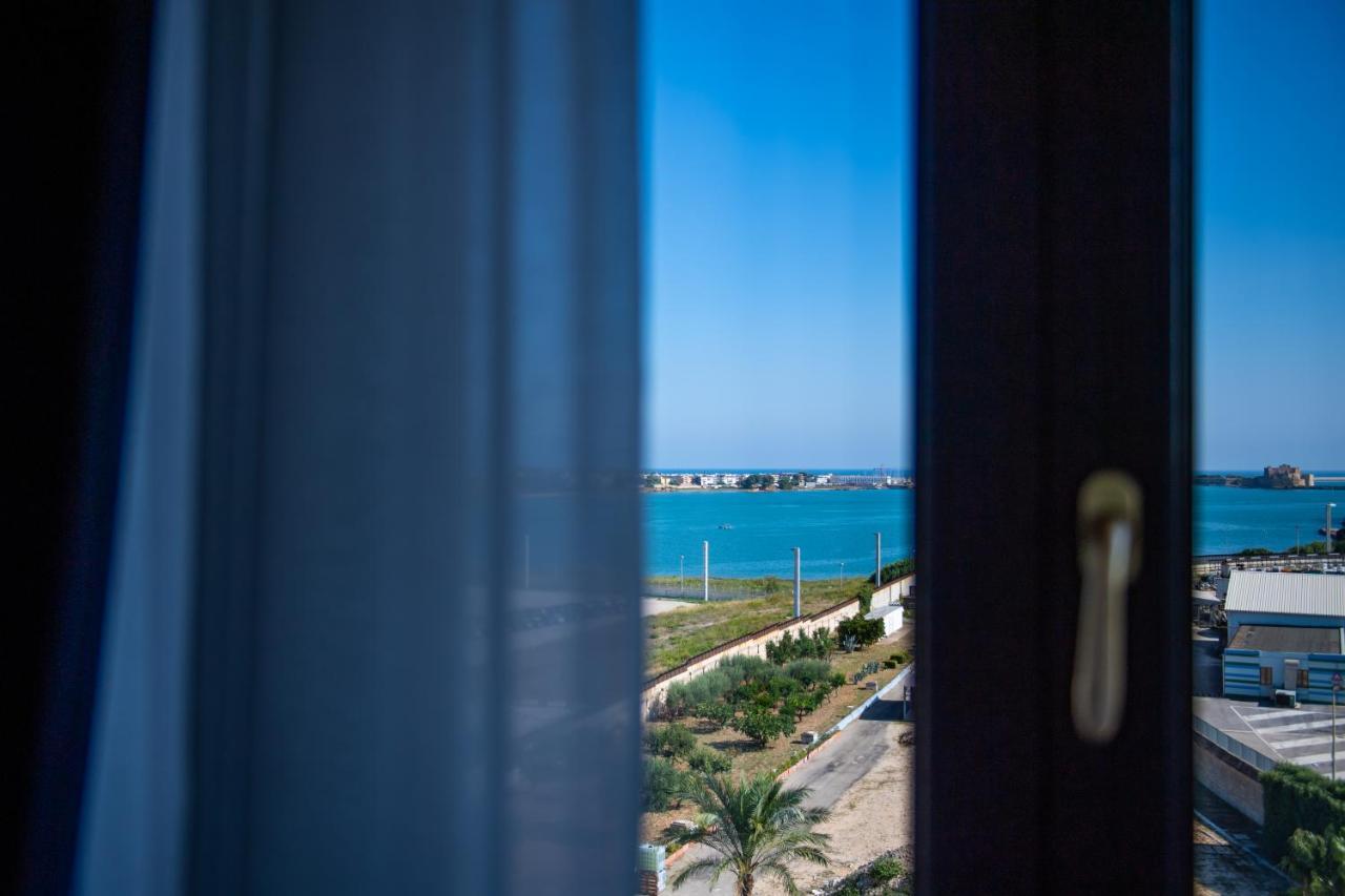 Best Western Hotel Nettuno Бриндизи Экстерьер фото