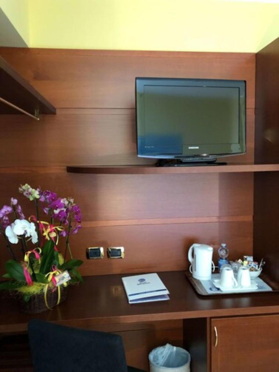 Best Western Hotel Nettuno Бриндизи Экстерьер фото